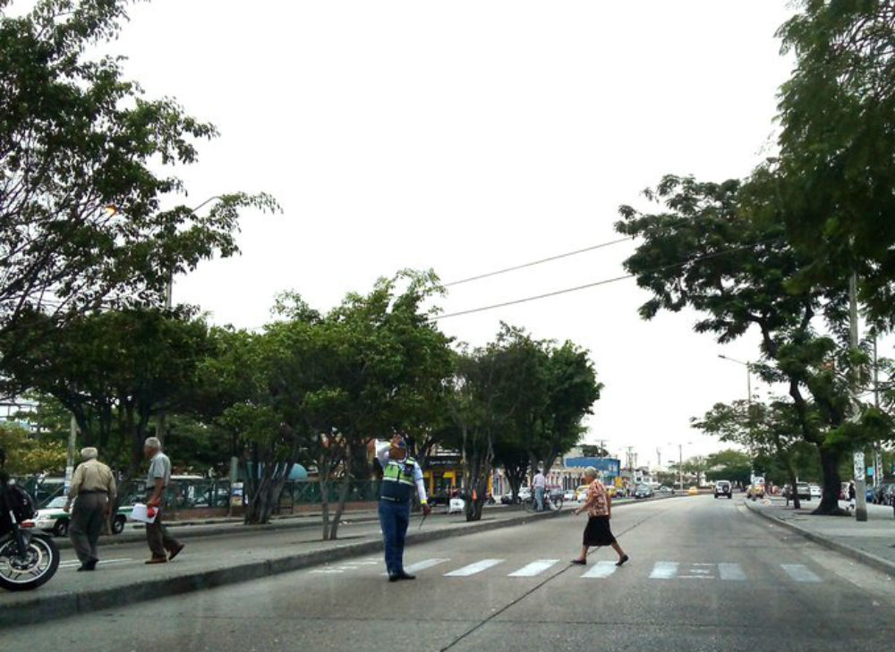 TC Televisión culpa a peatones por no usar puentes antipeatonales ¿Por qué es un error?