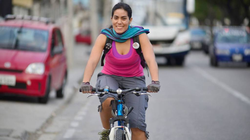 Diana Patiño: una mona pedaleando en&nbsp;Guayaquil