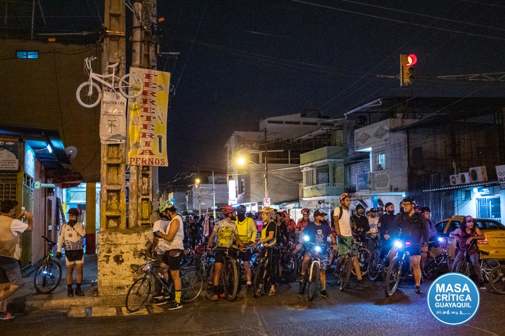 Fotogalería | Con Pedaleada Blanca, Masa Crítica Guayaquil recordó a víctimas de siniestros viales
