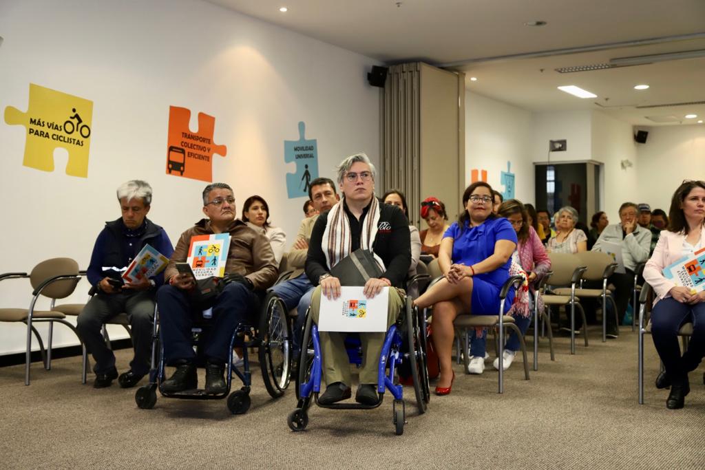 Coalición Movilidad Segura en Ecuador entrega propuesta para el reglamento a la Ley de&nbsp;Tránsito