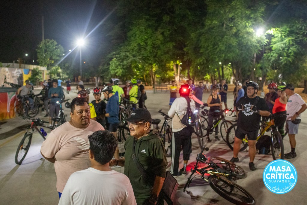 Llegamos hasta el Bosque de Colores en nuestra Masa Crítica de&nbsp;junio