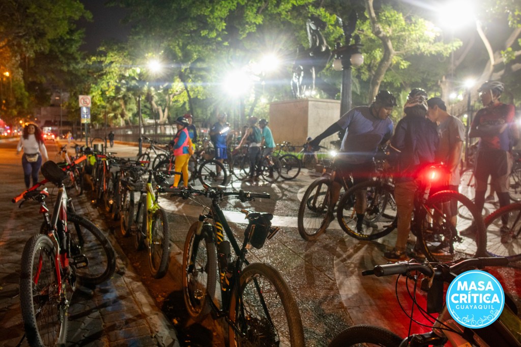 Día de la Bicicleta en Guayaquil: Nada que celebrar por ciclovías sin mantenimiento y Recreovía&nbsp;abandonada