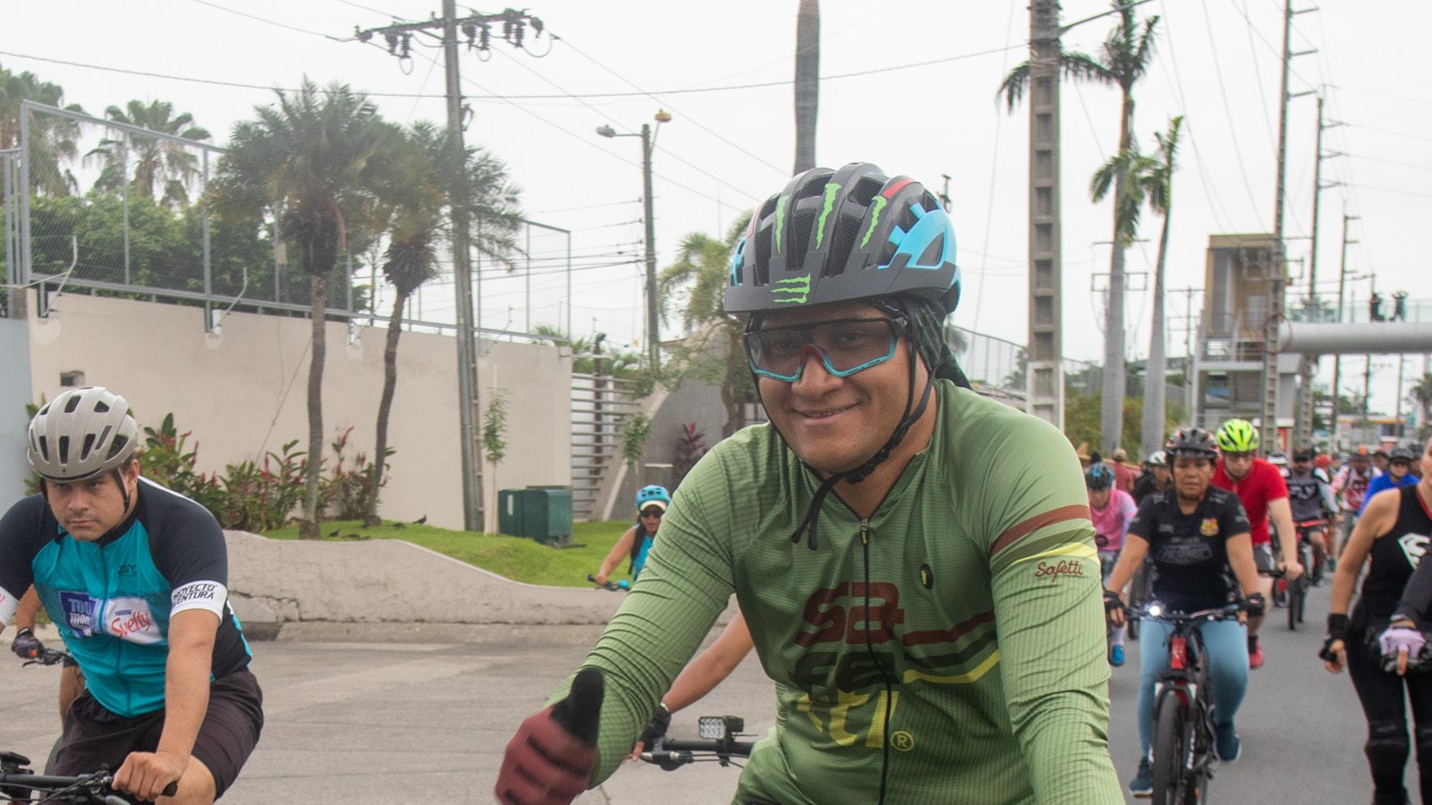 En Masa Crítica llegamos en bicicleta y patines al Buijo Histórico